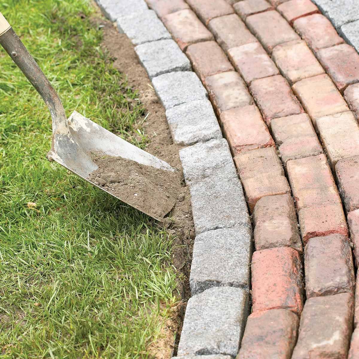 Walkway paver walkways pavers herringbone lay pathway laying inexpensive Brick walkway installation