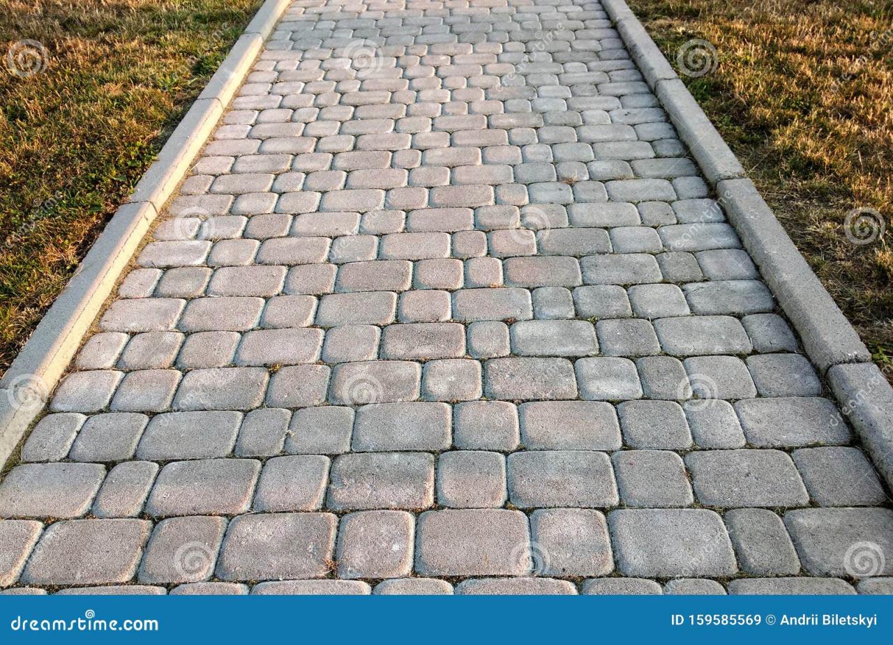 Laying a paver walkway