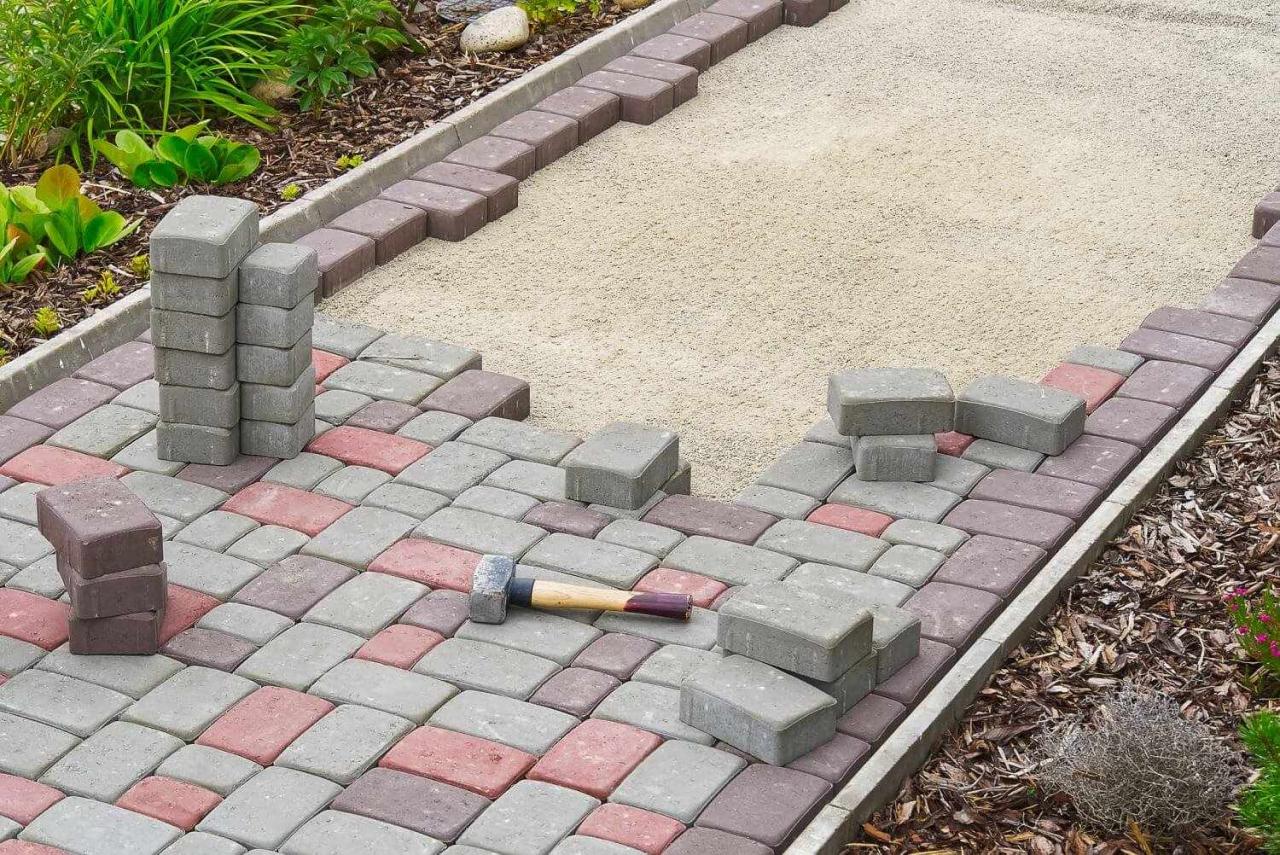 Pavers paver walkway brick walkways landscaping step scrappy tutorial yard installing scrappygeek edging polymeric patios Lay paver walkway